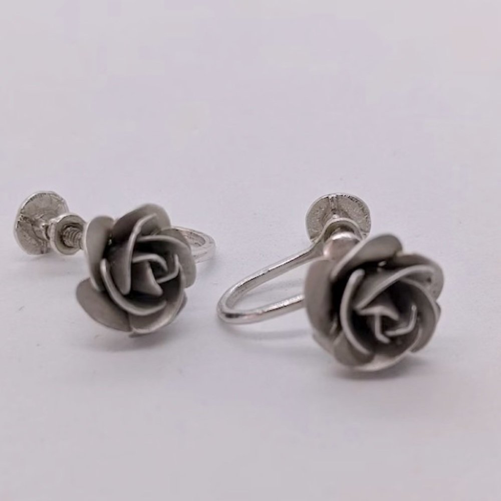 Vintage, sterling silver rose screwback earrings
